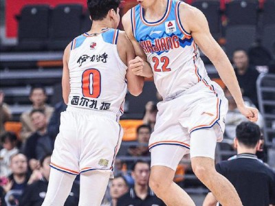 开云体育官网-新疆男篮在今晚比赛中双杀上海队，一路领先